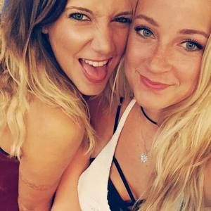 Meet your Posher, Carly